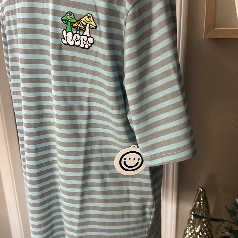 NEW NEFF Light Blue Grey Stripes Embroidered Pocket area Smiling Mushrooms Small - Picture 3 of 4